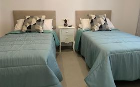 Encanto I solo familias y parejas en zona centro